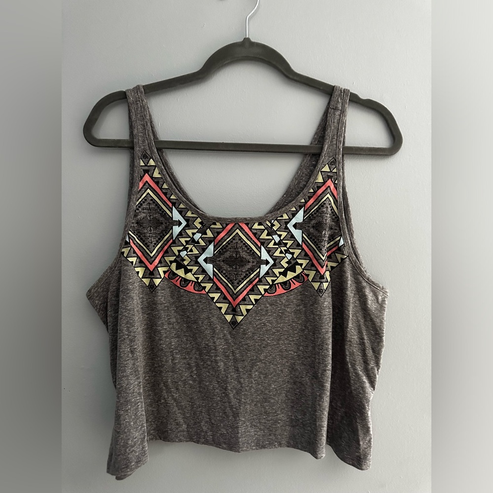 Billabong crop top, size large